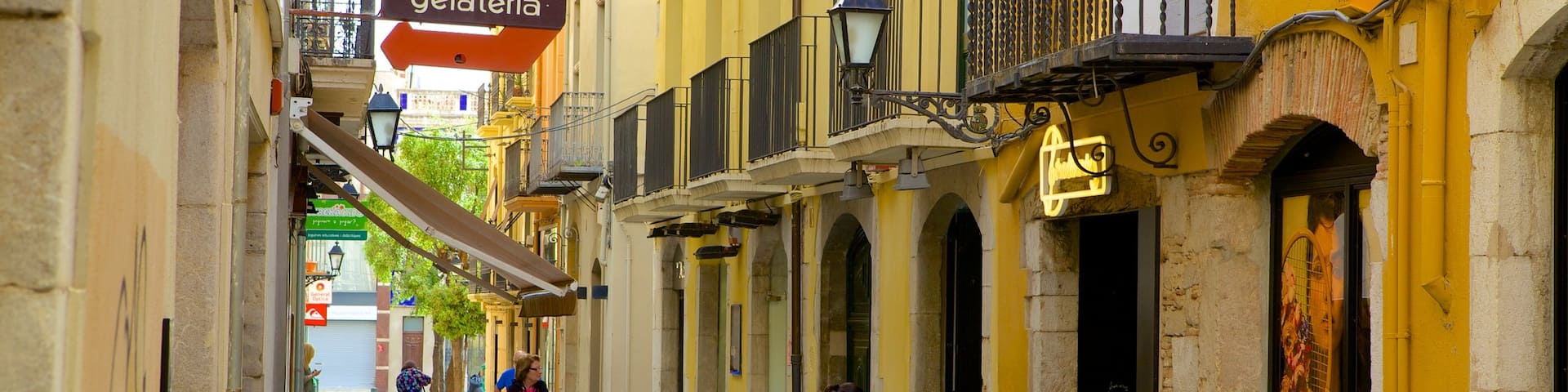 Figueres which includes street scenes