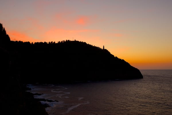 Phare de Port de Sóller montrant vues littorales et coucher de soleil