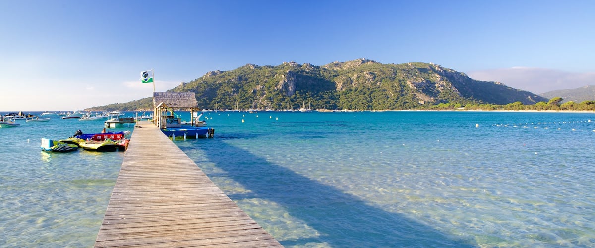 Santa Giulia Beach which includes general coastal views