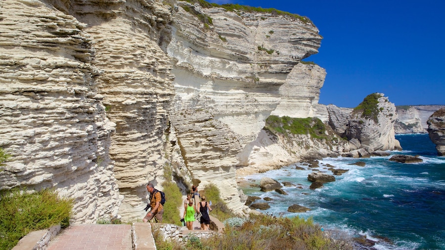 Bonifacio inclusief hiken of wandelen en rotsachtige kustlijn