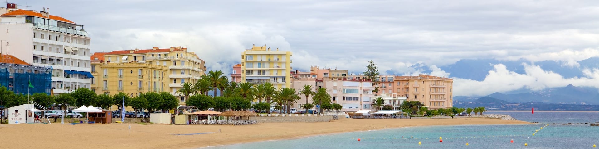 Trottel Beach which includes a coastal town and a beach