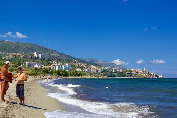 L\'Arinella Beach which includes a sandy beach