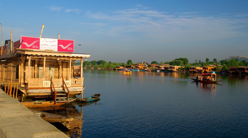 Srinagar which includes a river or creek