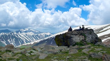 Gulmarg showing hiking or walking, mountains and snow