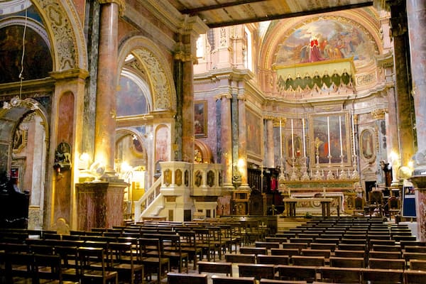 St. Pauli Schiffswrack-Kirche das einen Innenansichten, historische Architektur und Kirche oder Kathedrale