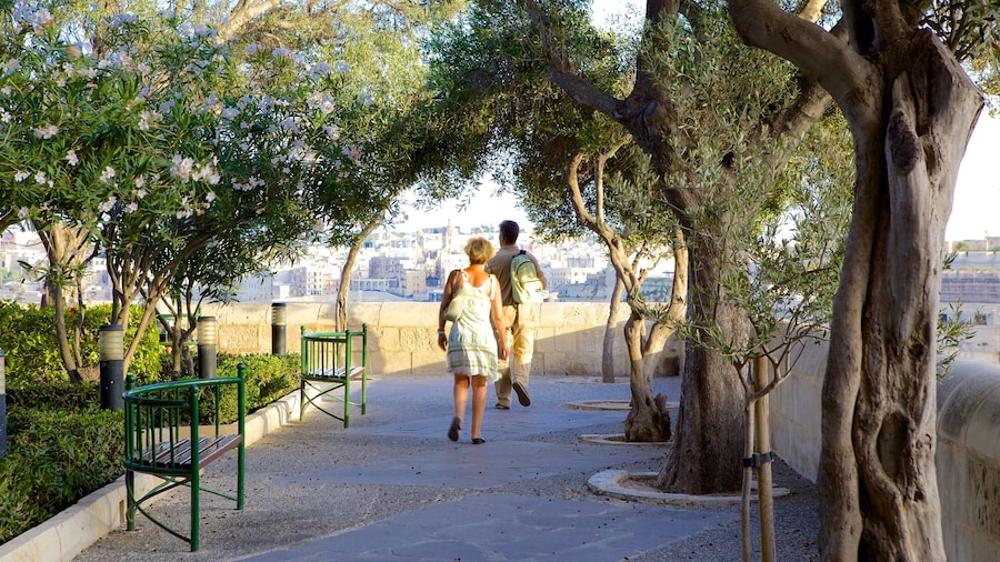 Lower Barrakka Gardens featuring a garden