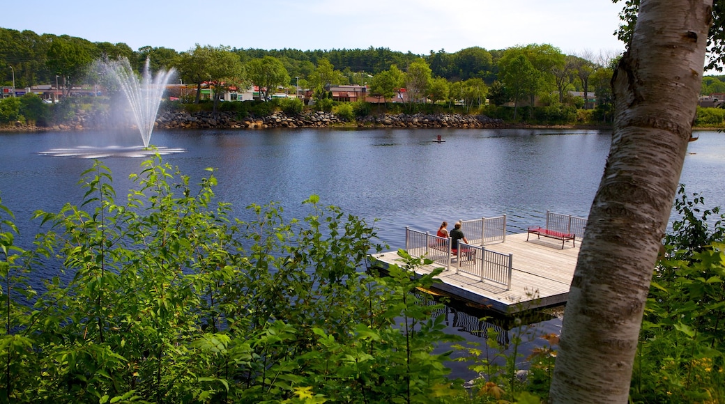 Bridgewater featuring a fountain and a lake or waterhole