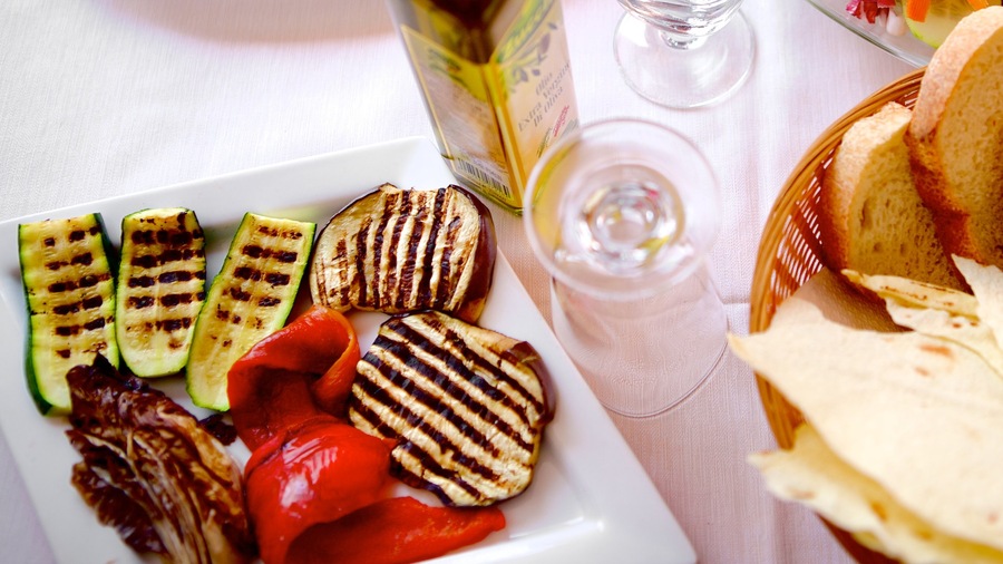 Porto Istana featuring food