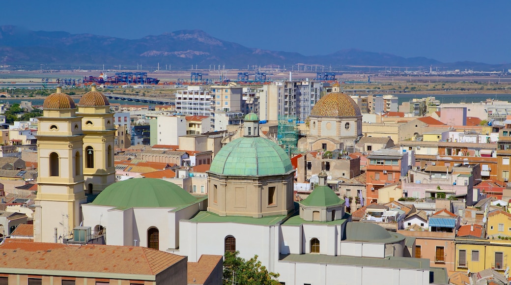 Cagliari showing a city