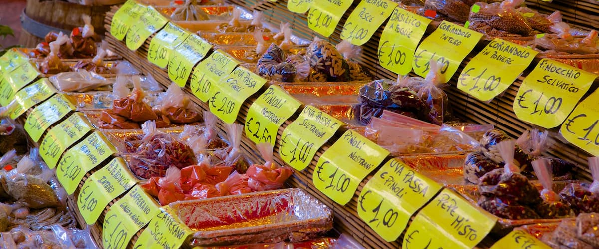 Il Capo Market showing food