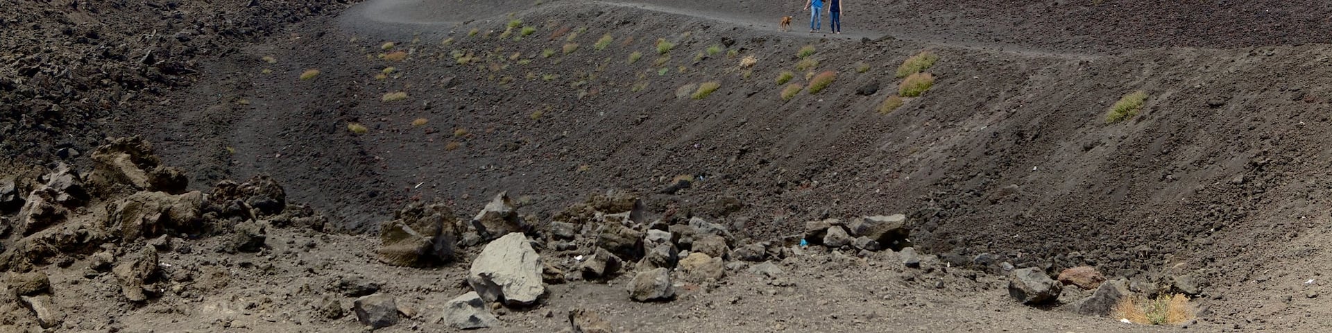 Mount Etna showing mountains