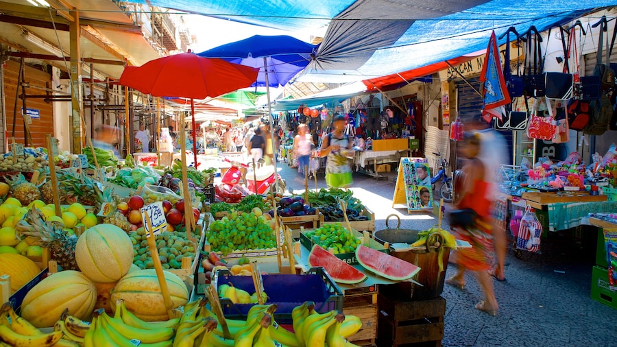 Ballaro Market showing markets, food and street scenes
