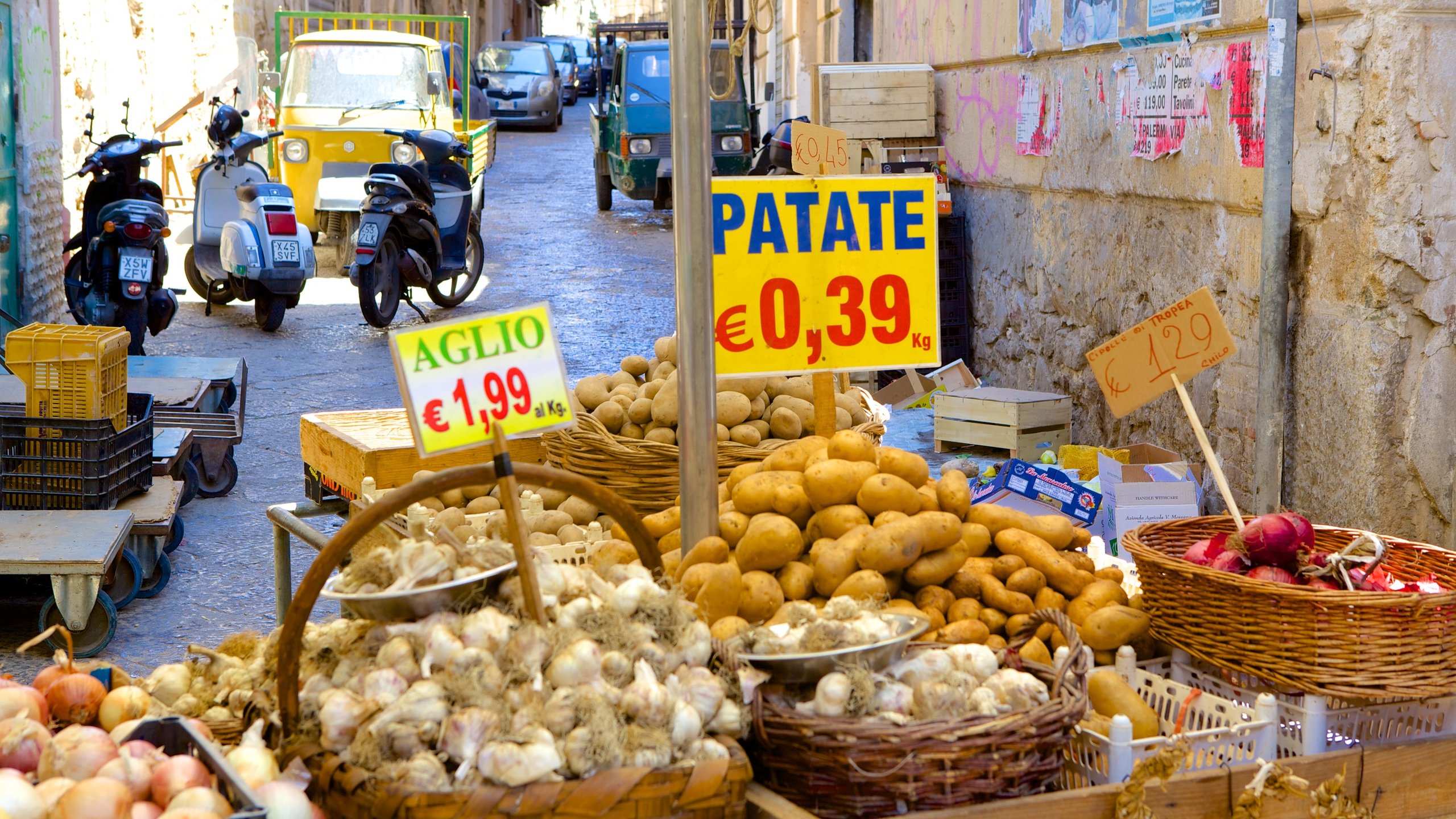 Italy's Best Food Markets - Mercato di Ballarò, Palermo