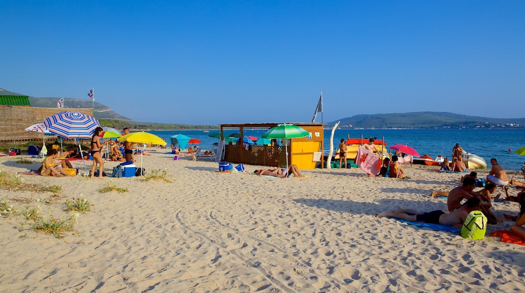 Strand von Mugoni das einen Sandstrand