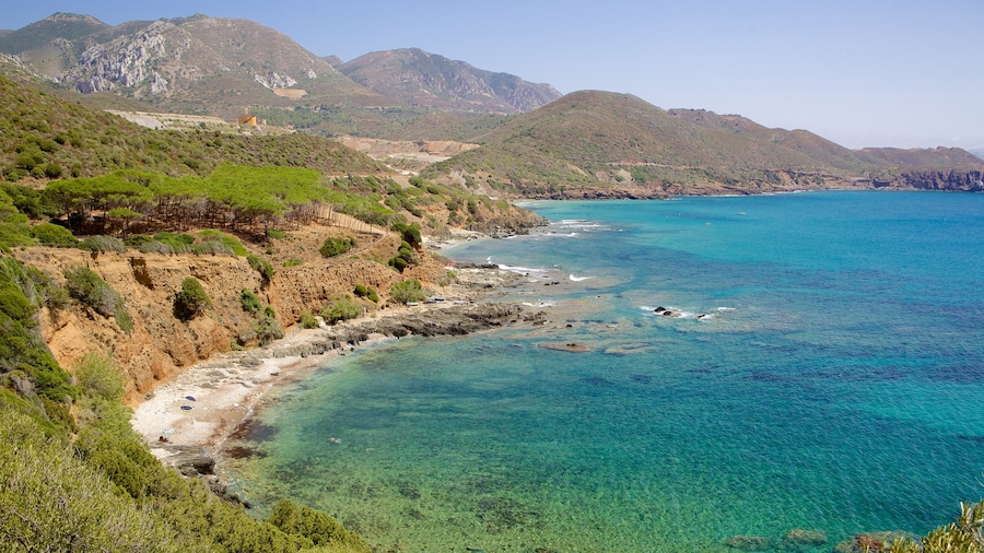 Porto Flavia mostrando costa escarpada