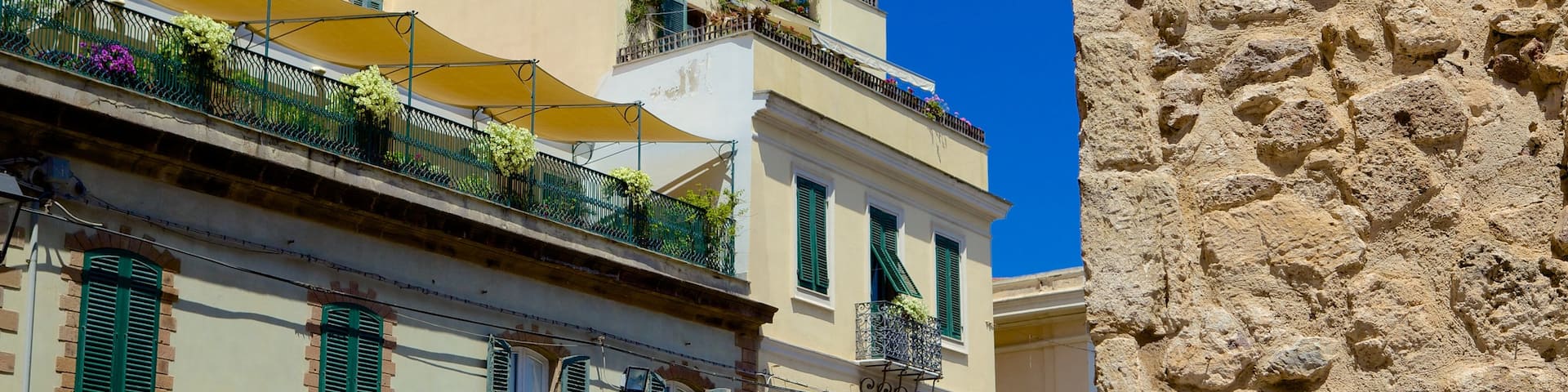 Alghero montrant patrimoine architectural et maison