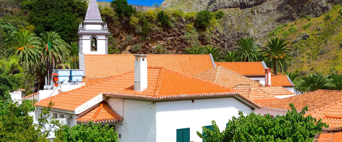 São Vicente montrant patrimoine architectural, église ou cathédrale et petite ville ou village