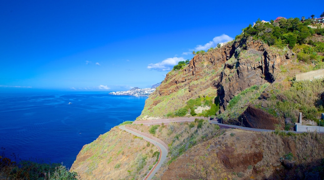 Ponta da Oliveira mostrando vista del paesaggio, vista della costa e paesaggi rilassanti