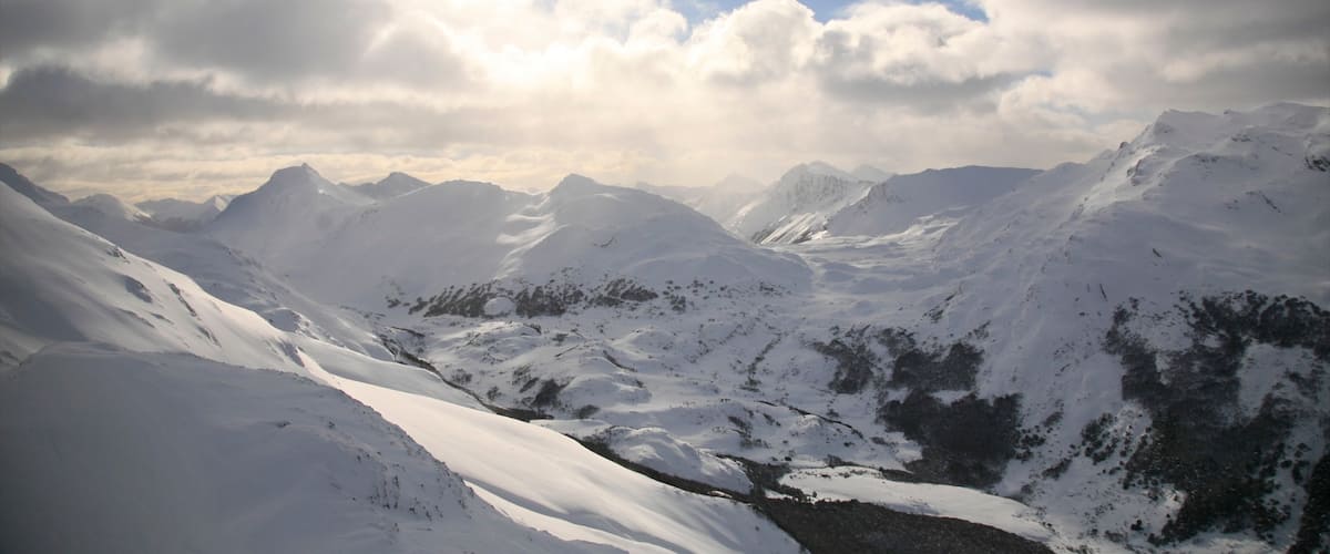 Tierra del Fuego which includes landscape views, snow and mountains