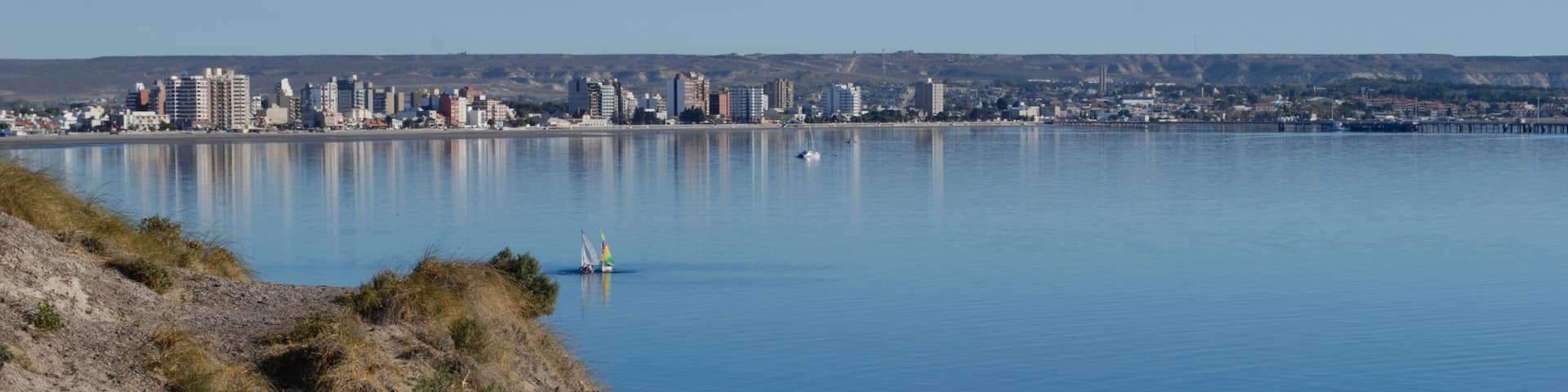 Chubut featuring rugged coastline