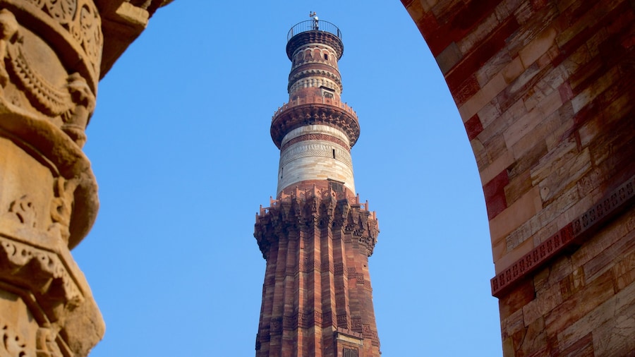 Qutub Minar featuring heritage architecture