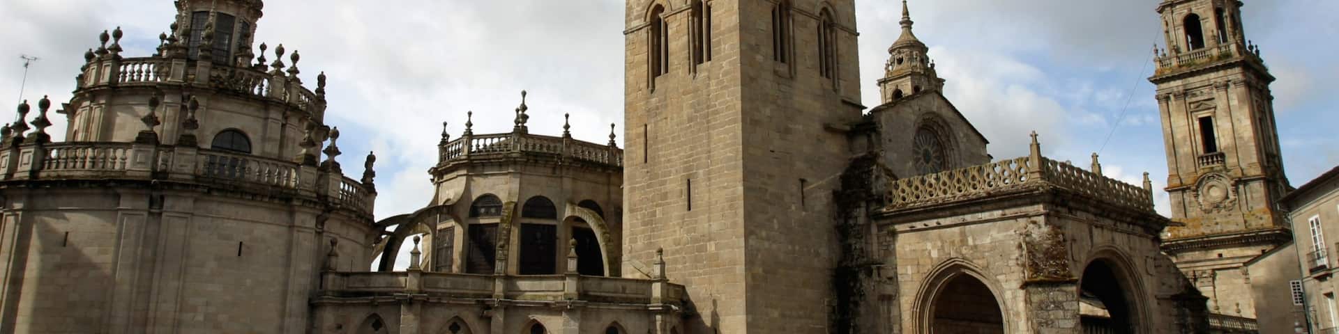 Santiago de Compostela which includes religious aspects, a church or cathedral and heritage architecture