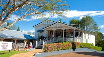 Montville featuring a house