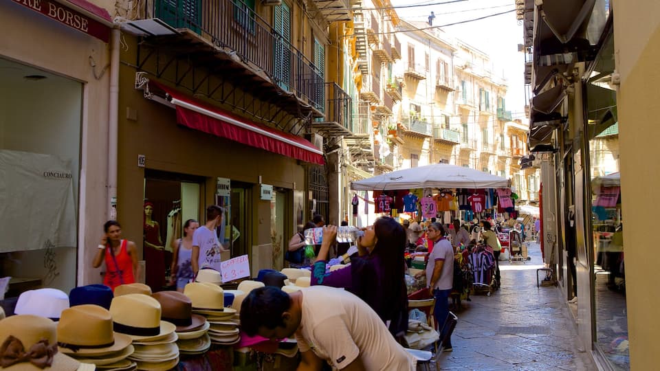 Via Maqueda showing markets and street scenes as well as a large group of people