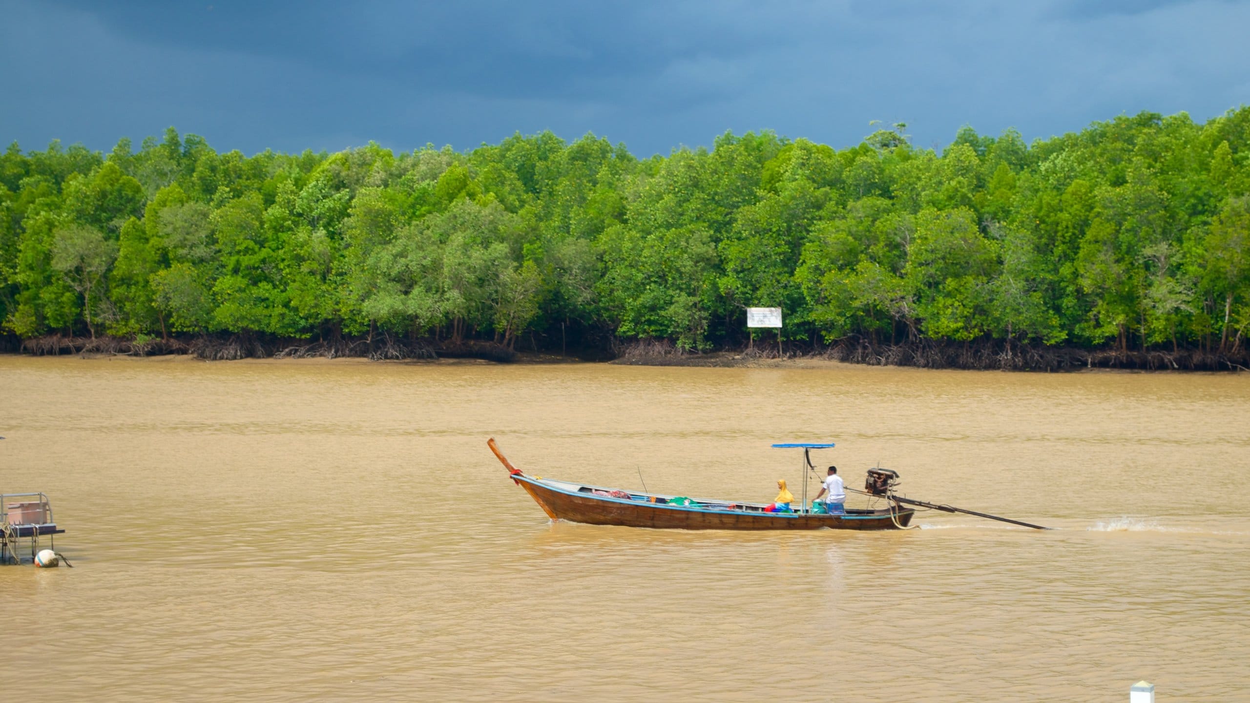 Krabi Town showing a river or creek and boating