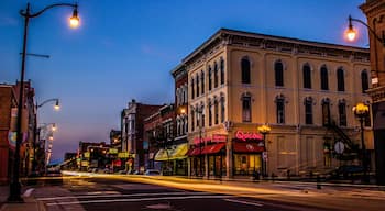 La Crosse showing a city and night scenes