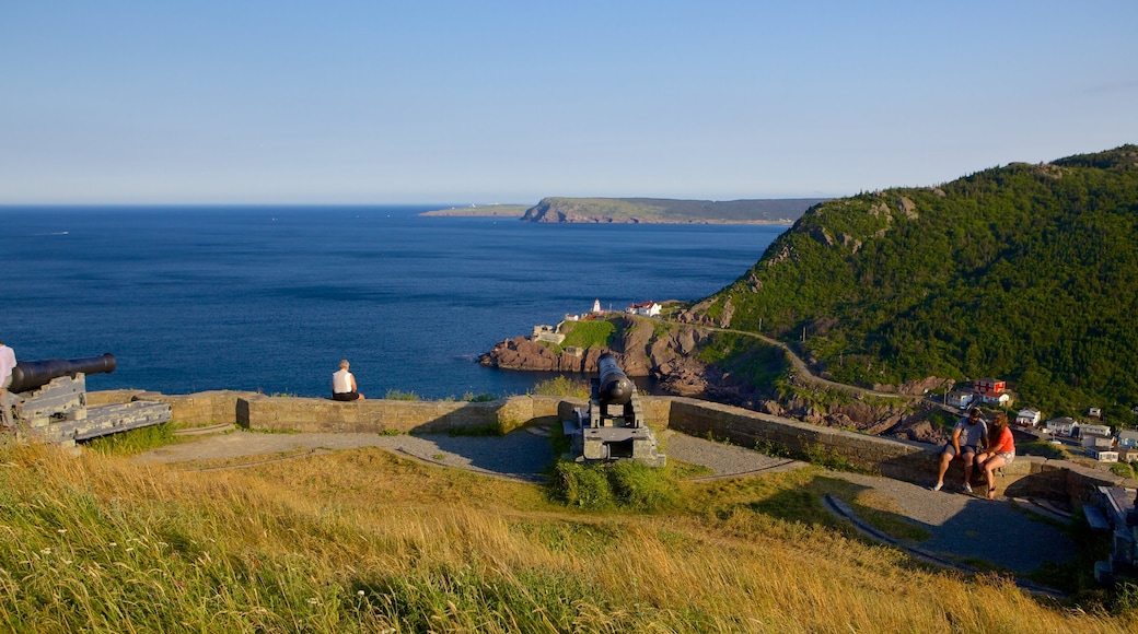 Signal Hill featuring heritage elements and general coastal views