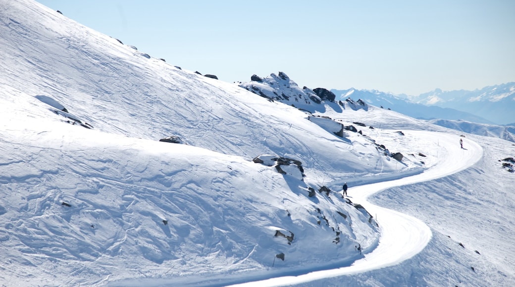 Cardrona Alpine Resort ofreciendo nieve