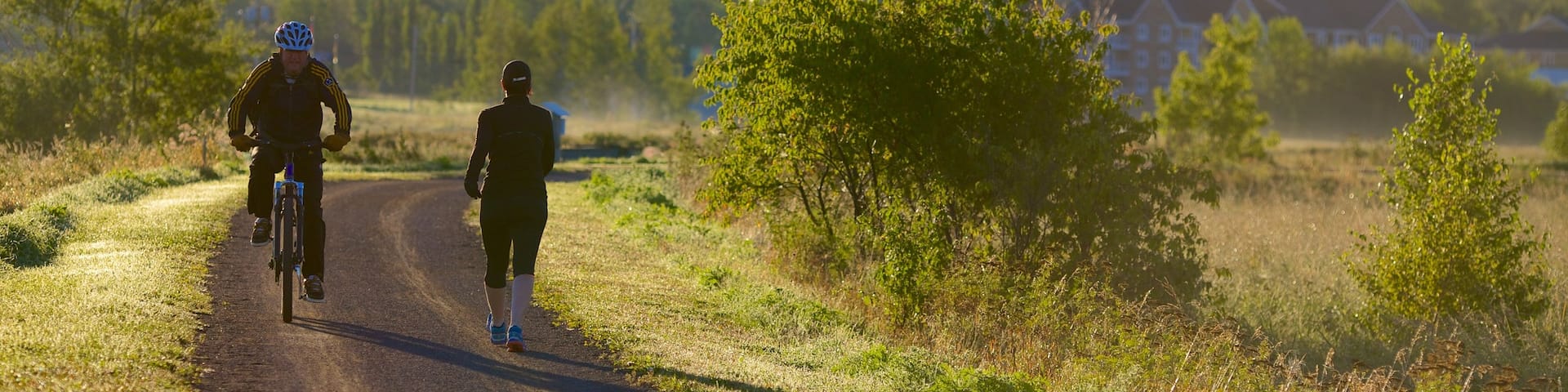 Dieppe mettant en vedette vélo, scÚnes tranquilles et randonnée ou marche à pied