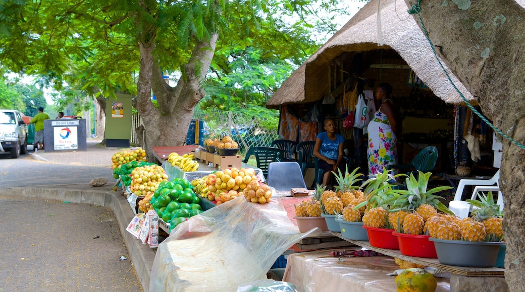 St. Lucia showing food and markets