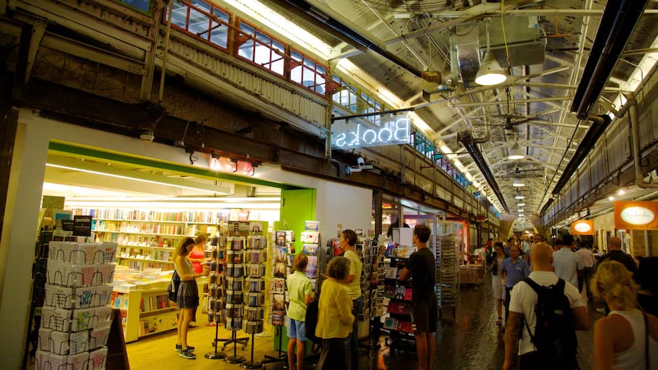 Chelsea Market showing interior views, shopping and markets