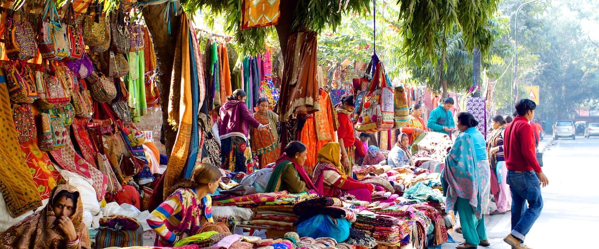 Delhi featuring markets