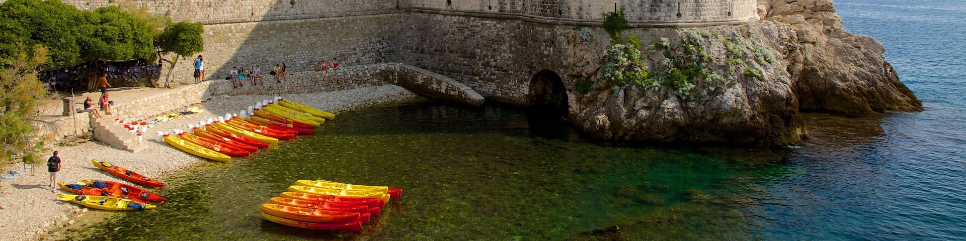 Bokar Fortess which includes a ruin and heritage elements