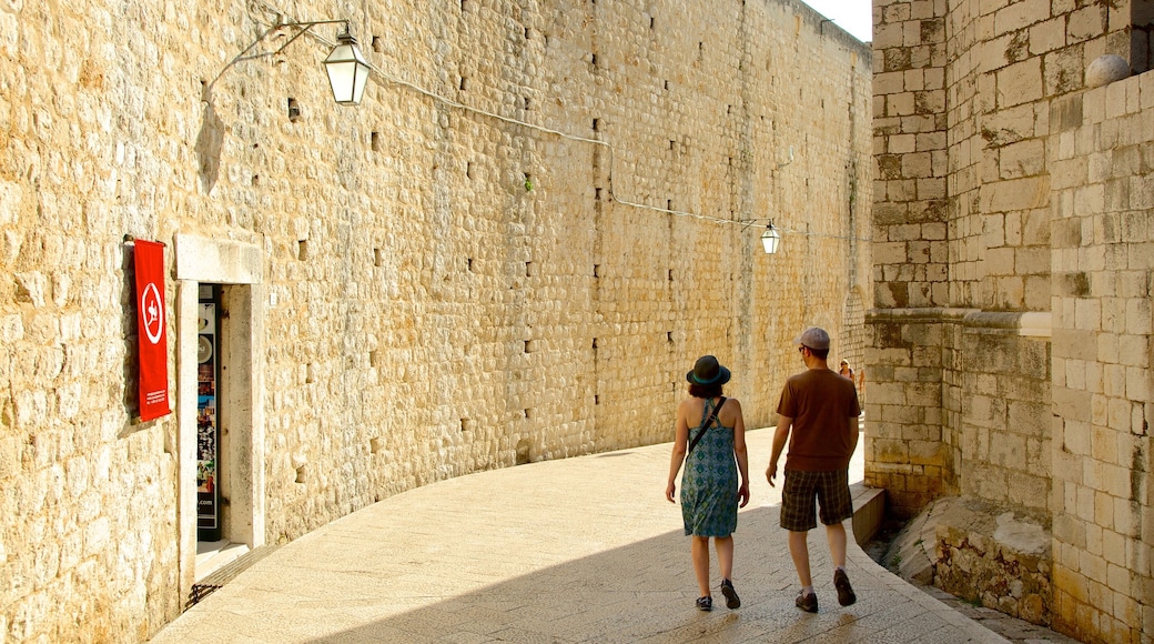 Monastère dominicain aussi bien que couple