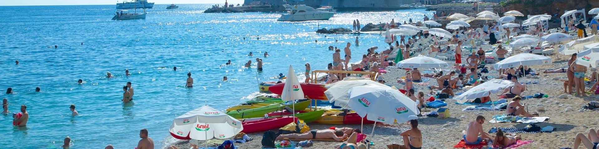 Banje Beach showing a beach