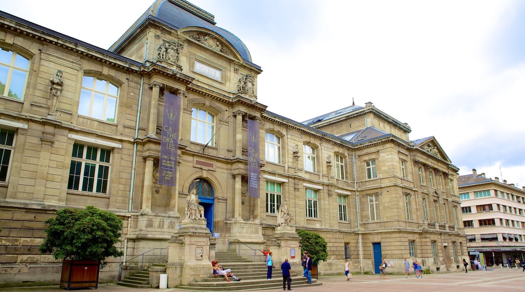 Musée des Beaux-Arts de Rouen bevat historische architectuur