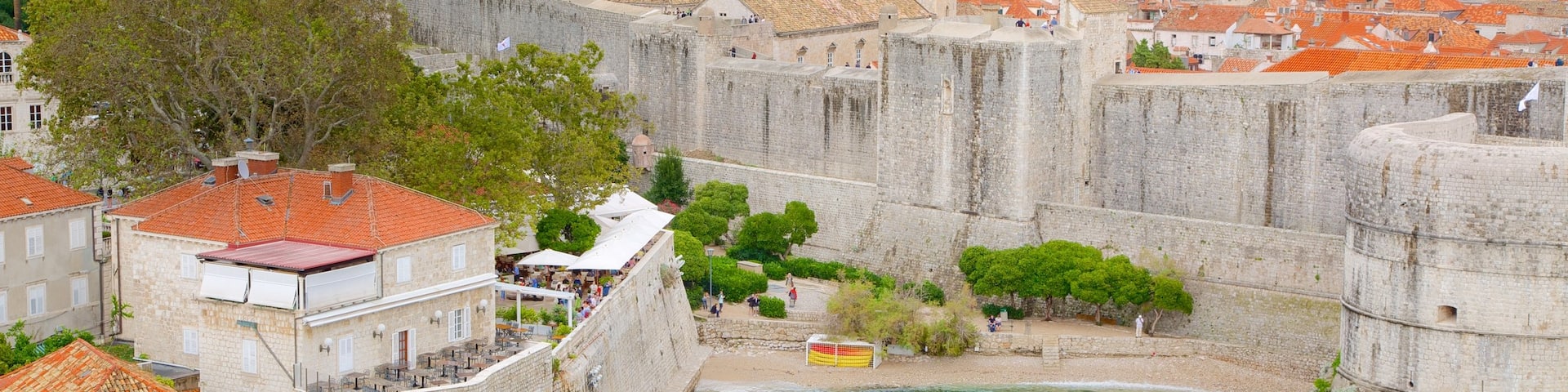 Lovrijenac Fort which includes heritage elements and a city