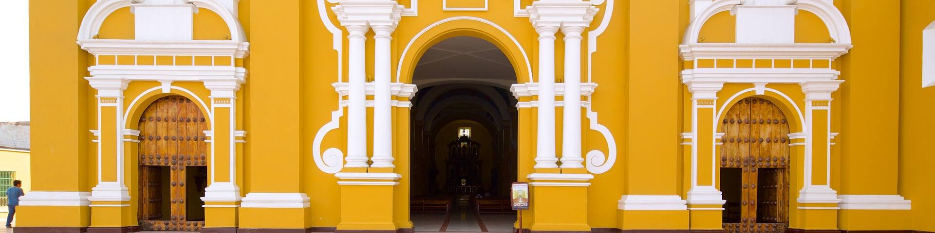 Trujillo Cathedral featuring a church or cathedral