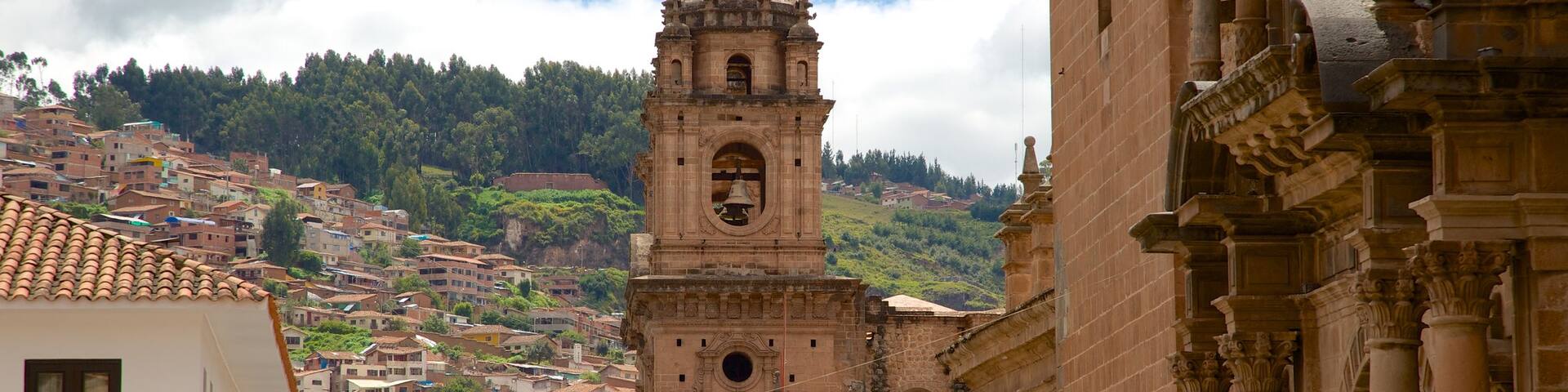 La Merced Church showing a city