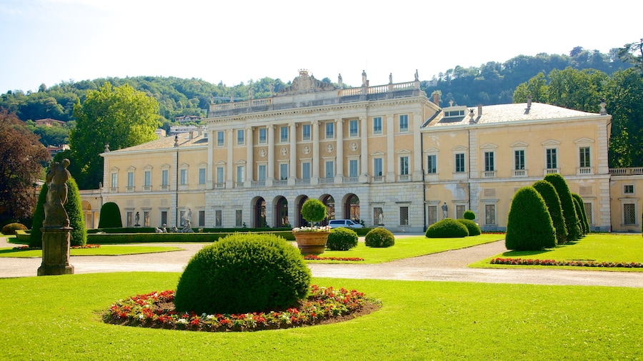 Villa Olmo showing an administrative building, a park and château or palace