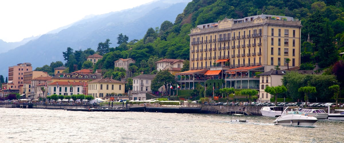 Villa Carlotta mostrando vistas generales de la costa y una ciudad costera