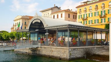 Bellagio mostrando località costiera e baia e porto