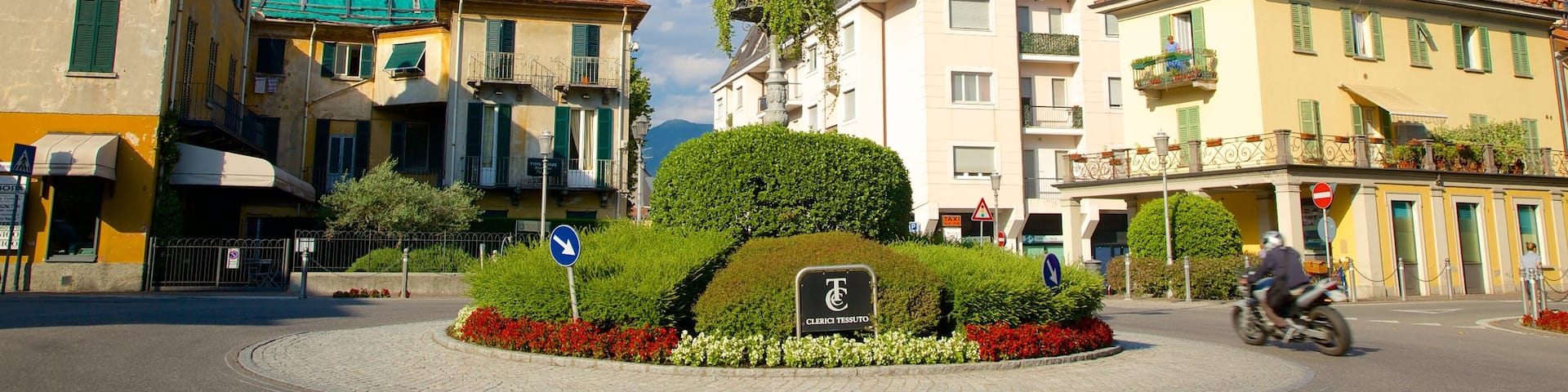 Cernobbio das einen Kleinstadt oder Dorf, StraĂenszenen und Platz oder Plaza