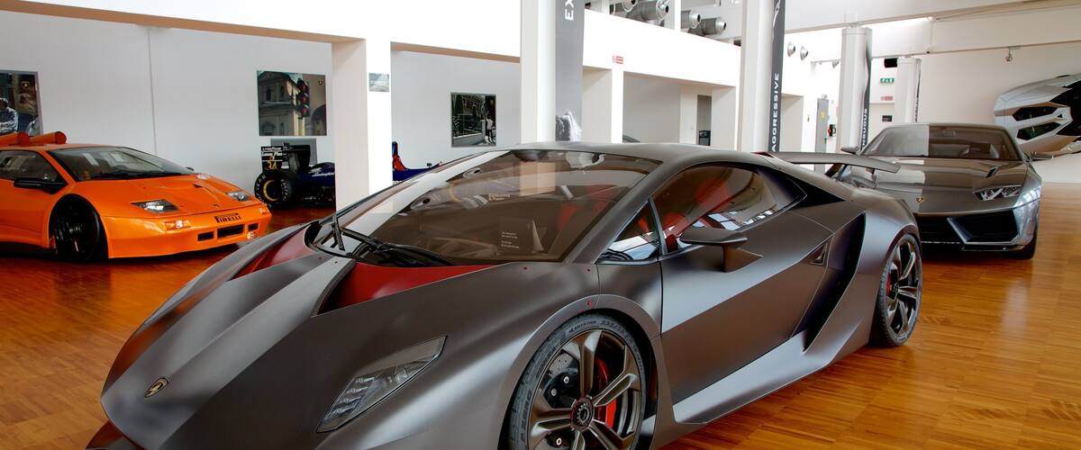 Museo Lamborghini che include vista interna