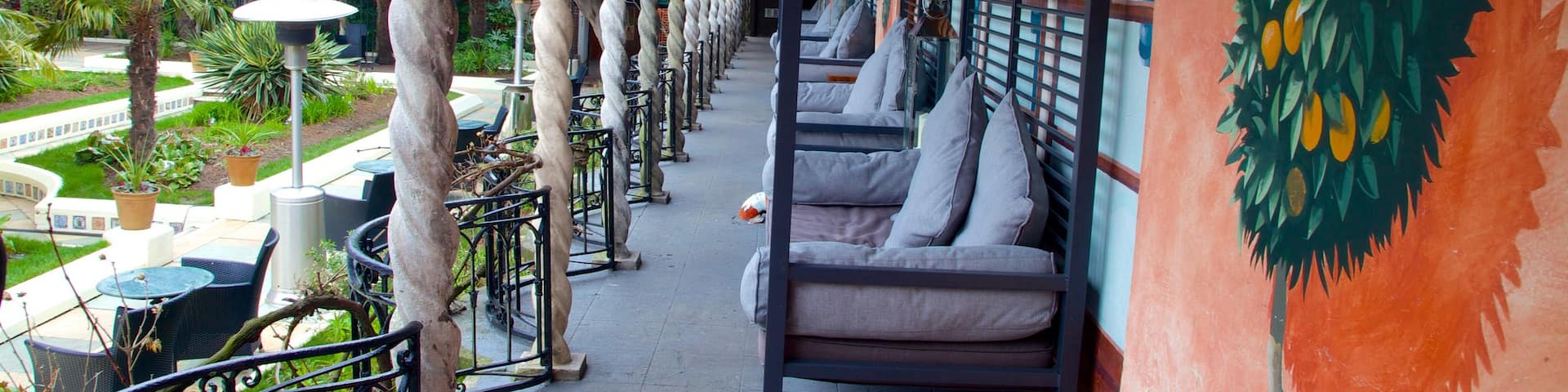 Kensington Roof Gardens som inkluderar ett lyxhotell