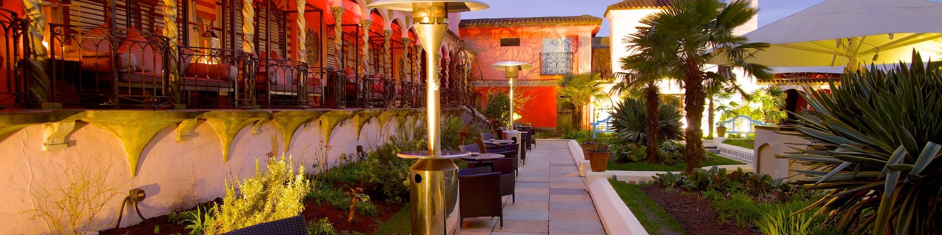 Jardins Kensington Roof Gardens mettant en vedette parc